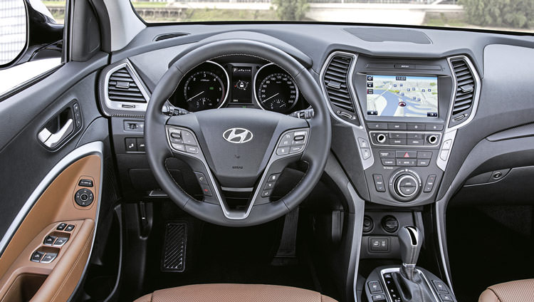 Hyundai Santa Fe – Tucson
