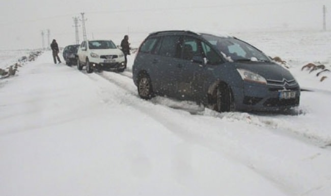 Kışın Otomobil Kullanma Teknikleri
