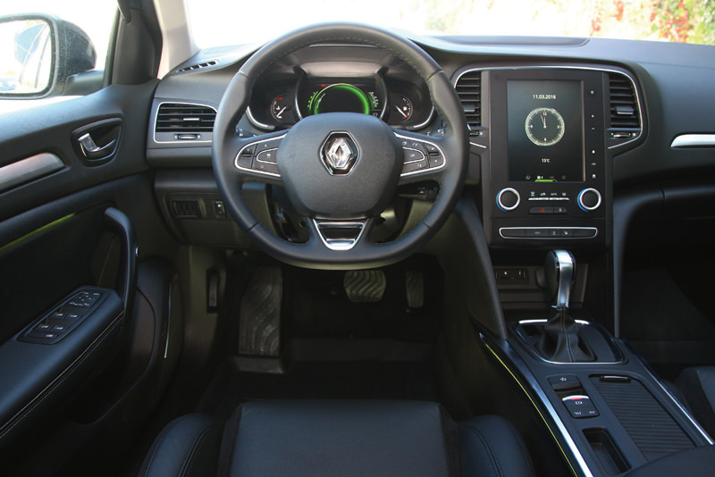 TEST · Renault Megane Sedan 1.5 dCi EDC