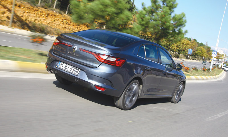 TEST · Renault Megane Sedan 1.5 dCi EDC