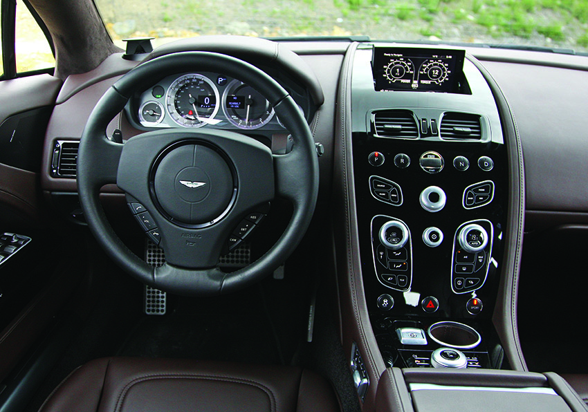 TEST · Aston Martin Rapide S