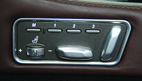 TEST · Aston Martin Rapide S