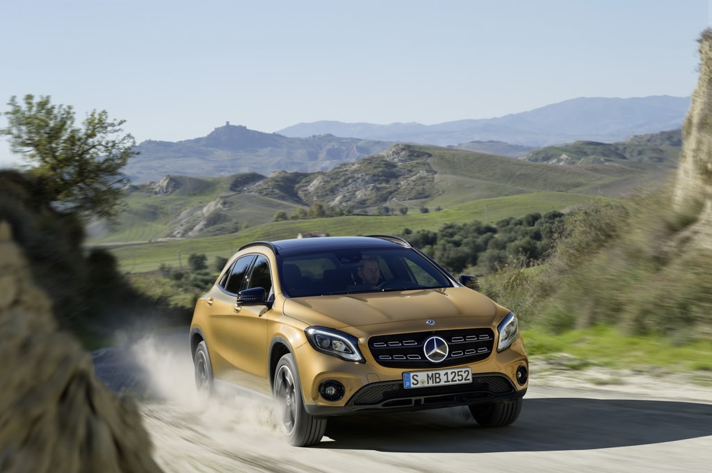 2017 Mercedes-Benz GLA ortaya çıktı