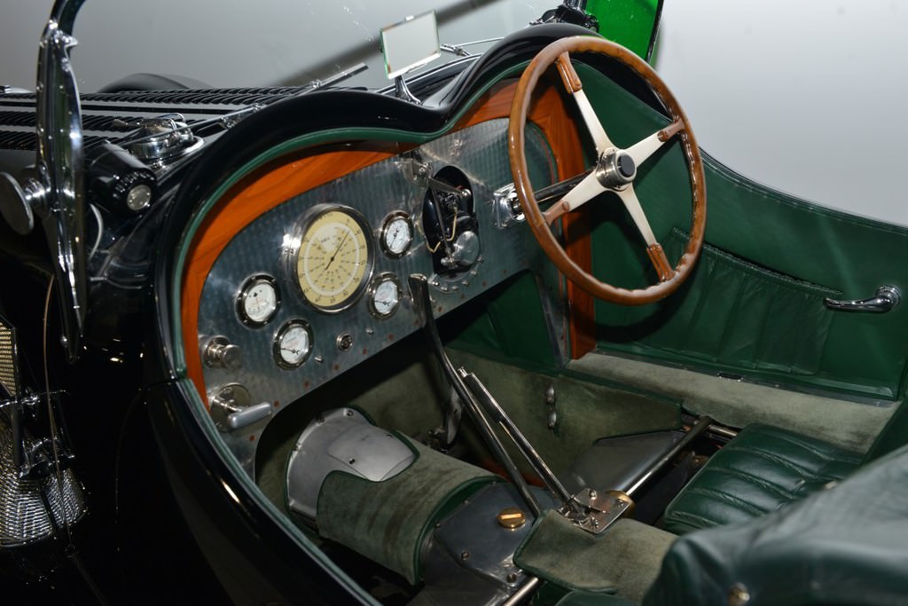 Bugatti otomobil sergisi Los Angeles'ta açıldı