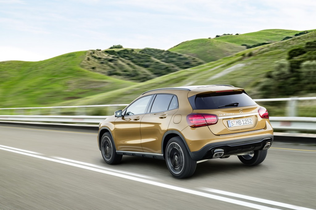 2017 Mercedes-Benz GLA ortaya çıktı