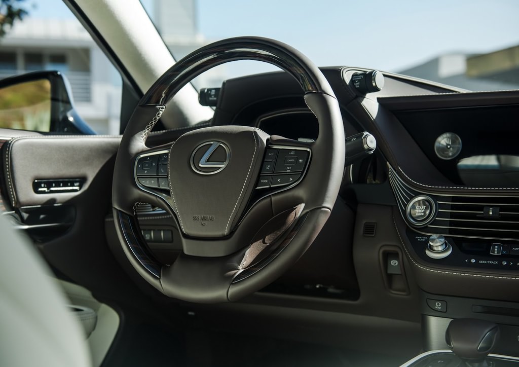 2018 Lexus LS