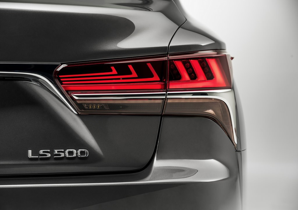2018 Lexus LS