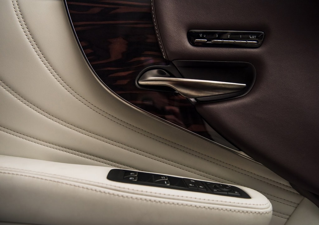 2018 Lexus LS