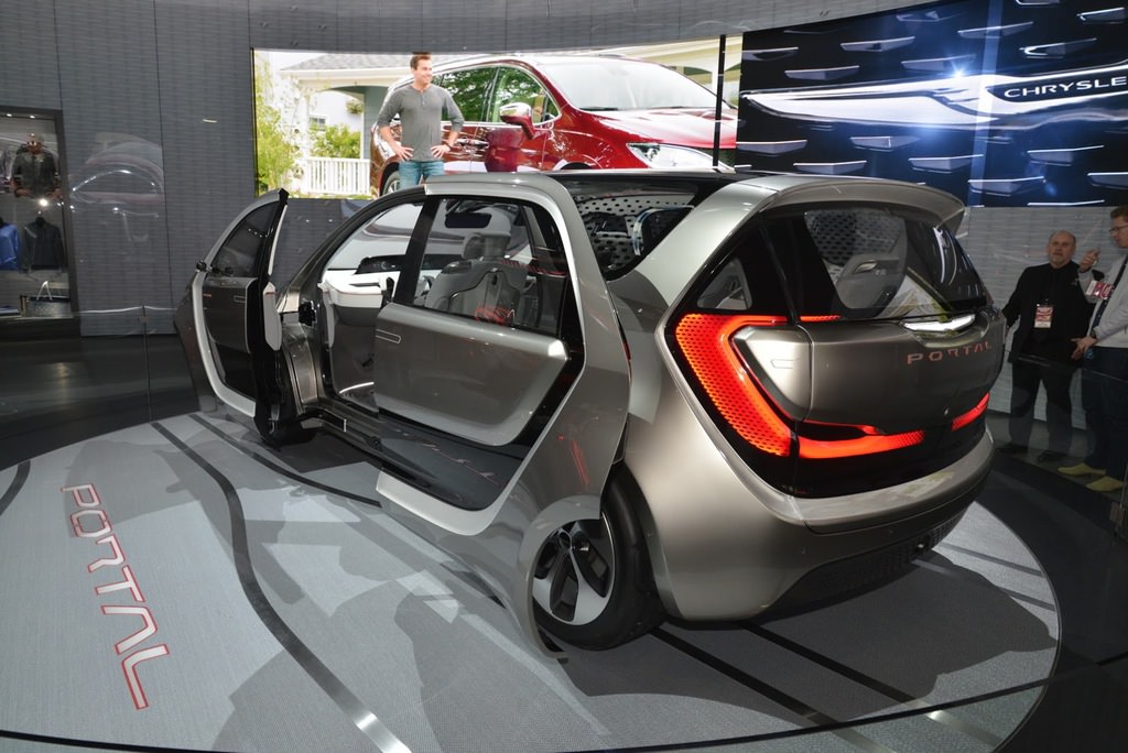 2017 Detroit Otomobil Fuarı’ndan görüntüler