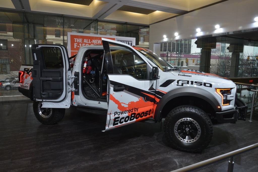 2017 Detroit Otomobil Fuarı’ndan görüntüler