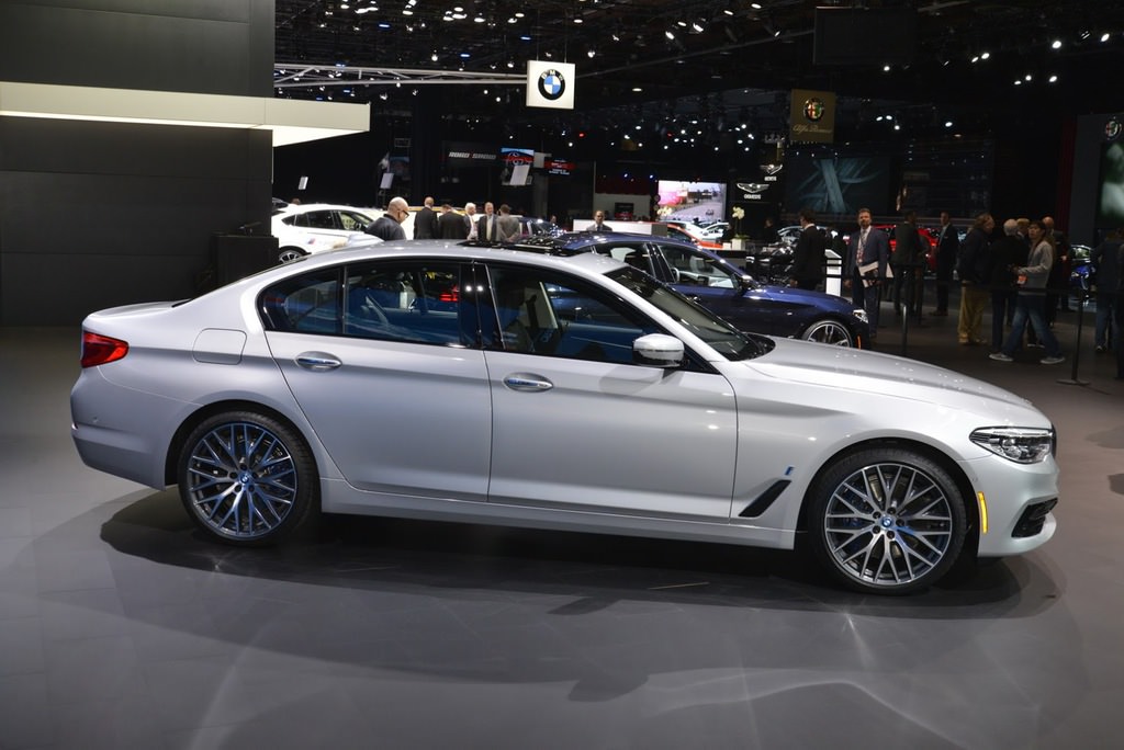 2017 Detroit Otomobil Fuarı’ndan görüntüler