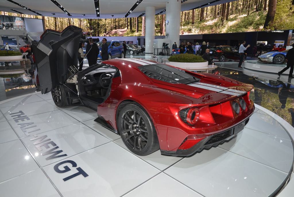 2017 Detroit Otomobil Fuarı’ndan görüntüler