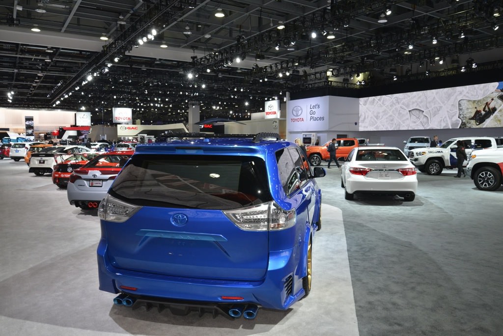 2017 Detroit Otomobil Fuarı’ndan görüntüler