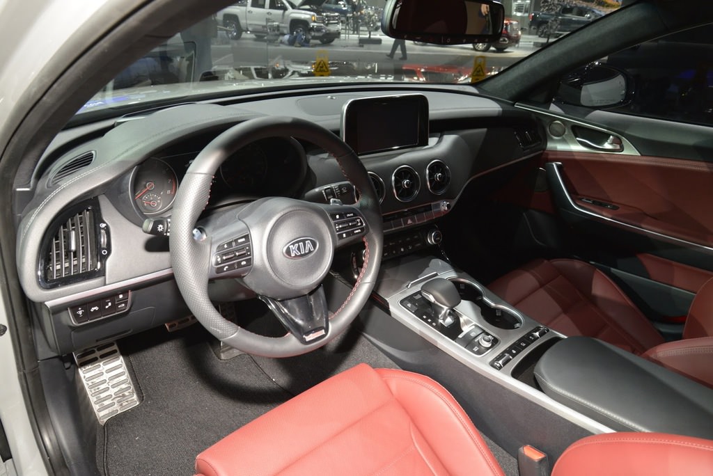 2017 Detroit Otomobil Fuarı’ndan görüntüler