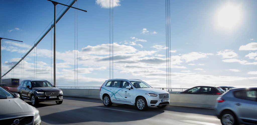 Tamamen otonom Volvo XC90 yollara çıkıyor