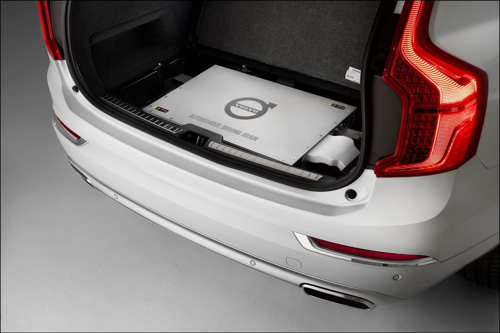 Tamamen otonom Volvo XC90 yollara çıkıyor