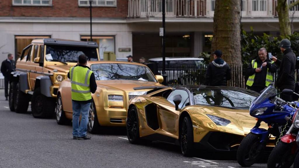 Suudi milyarderin altın kaplamalı otomobilleri