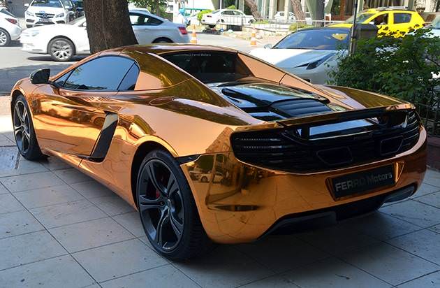 Suudi milyarderin altın kaplamalı otomobilleri