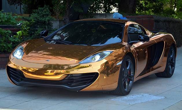 Suudi milyarderin altın kaplamalı otomobilleri