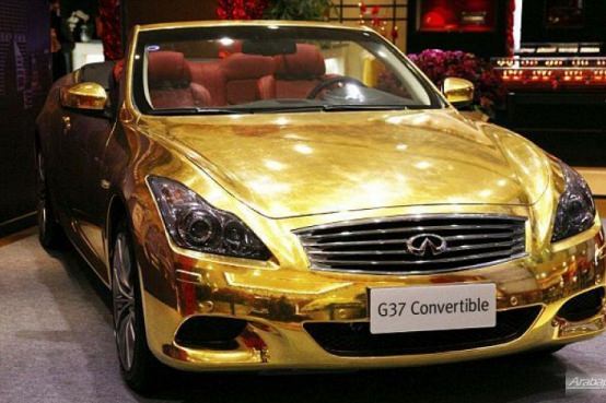 Suudi milyarderin altın kaplamalı otomobilleri