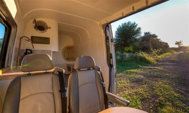 Mercedes Sprinter’ın panelvandan karavana dönüşme hikayesi
