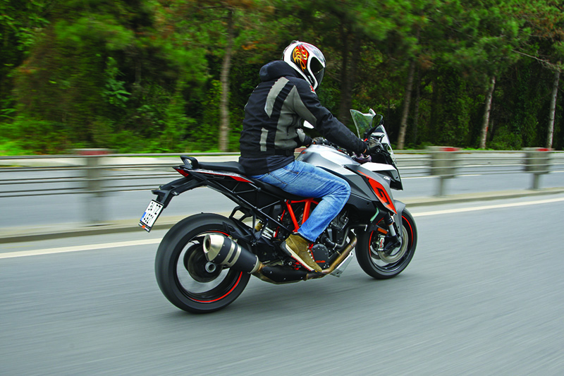 Motosiklet · KTM Super Duke 1290 GT
