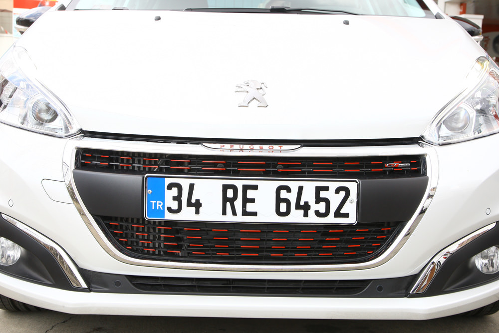 Haftanın otomobili: Peugeot 208 GT LINE 1.2 PureTech 110 hp EAT6 Tam Otomatik