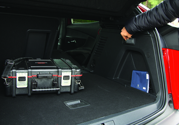 Test · Peugeot 3008 1.6 BlueHDi EAT6 GT Line