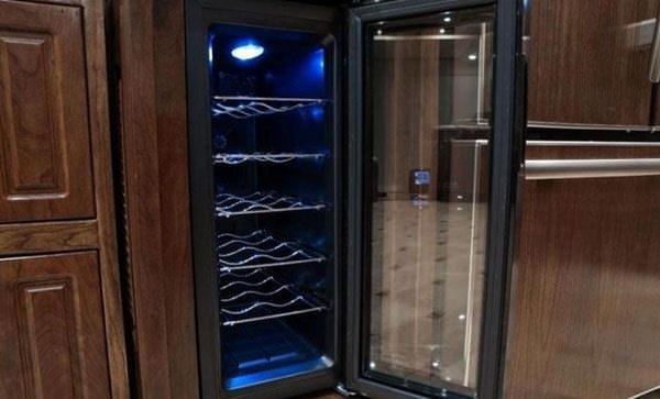 Görenleri hayrete düşüren karavanlar