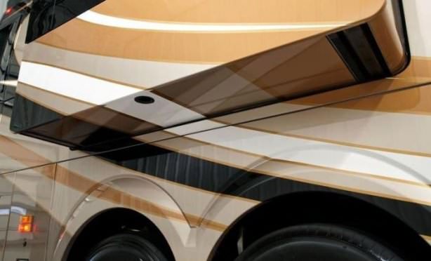 Görenleri hayrete düşüren karavanlar