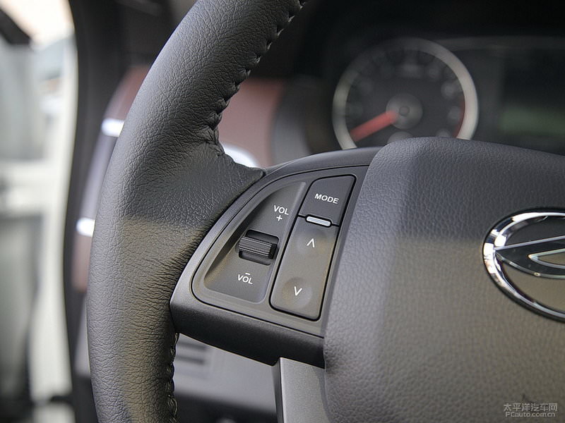 Üç kat daha ucuz Çinli Evoque peynir ekmek gibi satıyor