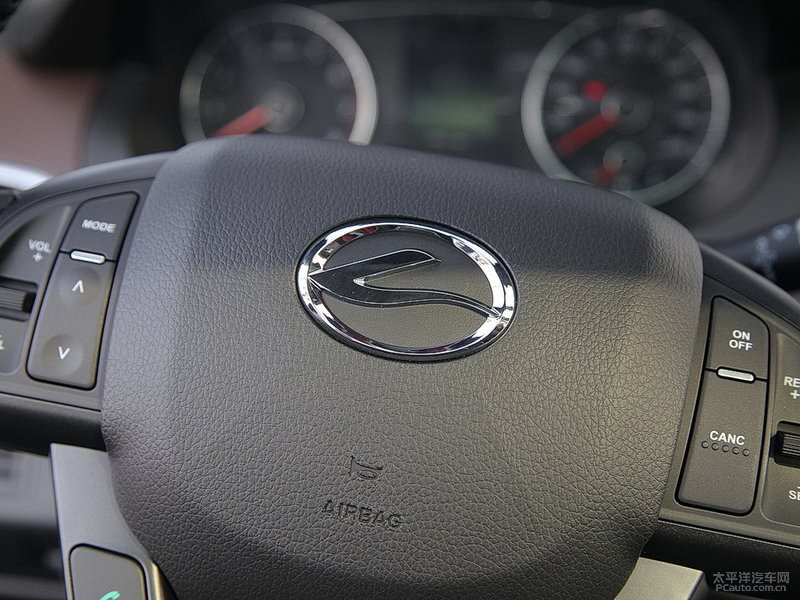 Üç kat daha ucuz Çinli Evoque peynir ekmek gibi satıyor