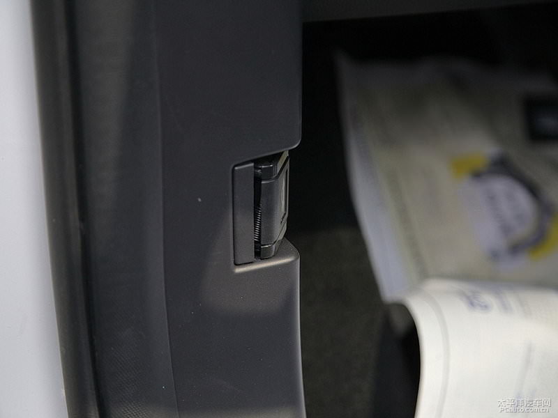 Üç kat daha ucuz Çinli Evoque peynir ekmek gibi satıyor