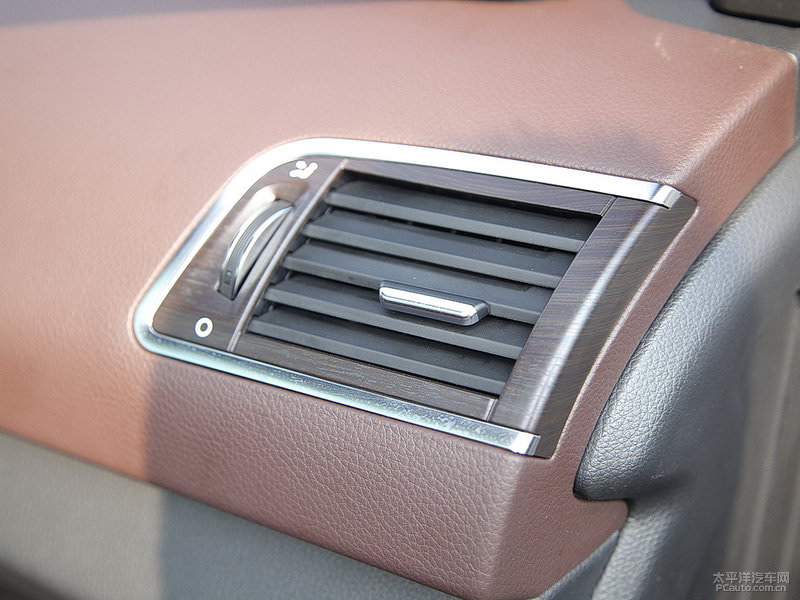 Üç kat daha ucuz Çinli Evoque peynir ekmek gibi satıyor