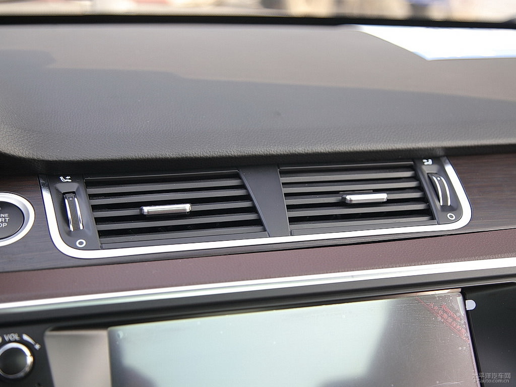 Üç kat daha ucuz Çinli Evoque peynir ekmek gibi satıyor