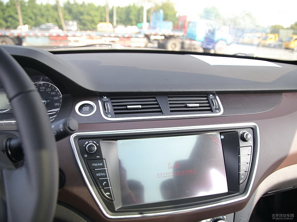 Üç kat daha ucuz Çinli Evoque peynir ekmek gibi satıyor