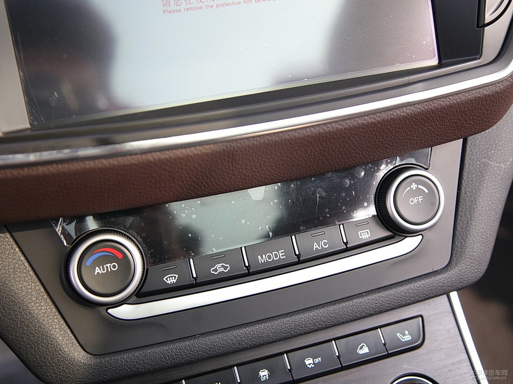 Üç kat daha ucuz Çinli Evoque peynir ekmek gibi satıyor