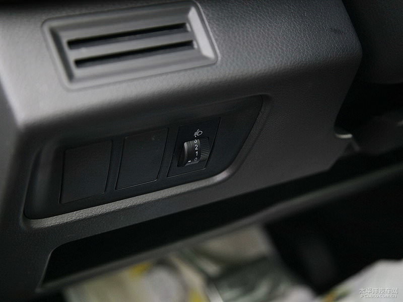 Üç kat daha ucuz Çinli Evoque peynir ekmek gibi satıyor