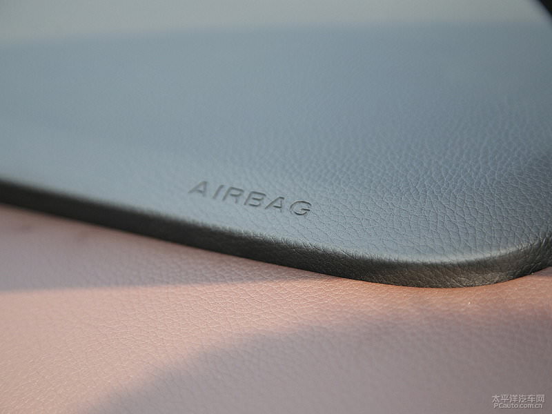 Üç kat daha ucuz Çinli Evoque peynir ekmek gibi satıyor