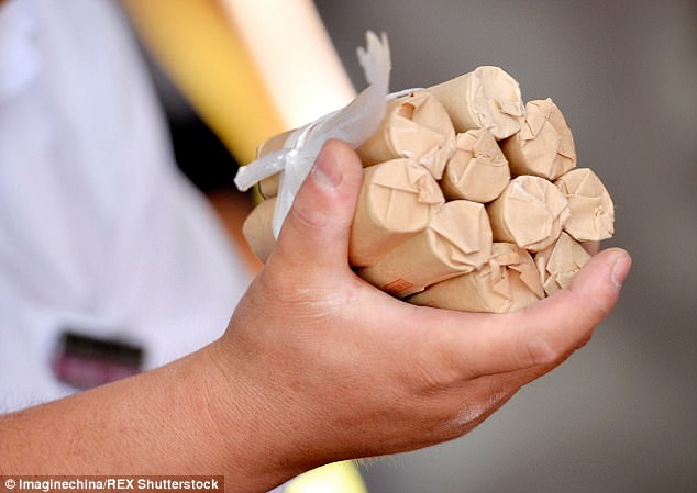 Bozuk parayla BMW almaya kalktı