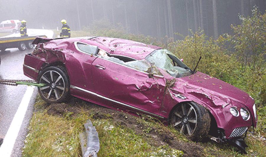 Süperspor otomobil kazaları