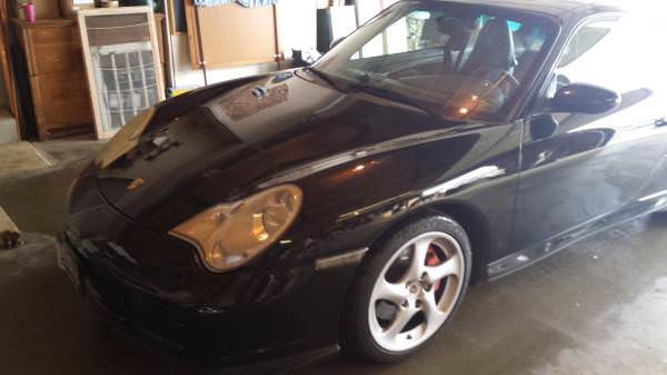 Porsche 911 Turbo ile 949,513 km yol yaptı