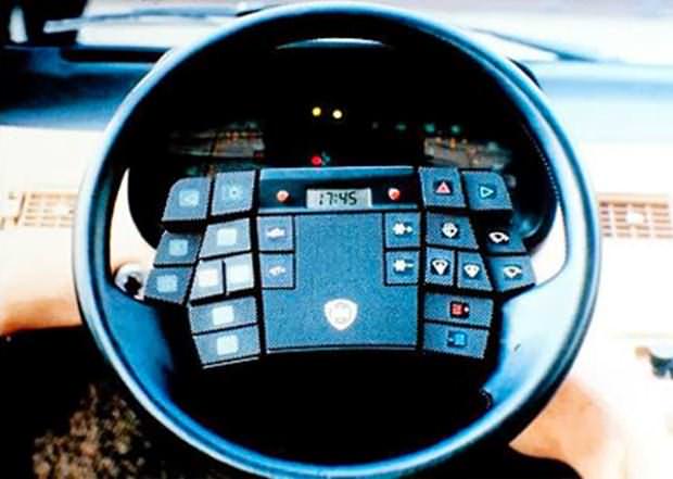 80'li yıllara damgasını vuran otomobil konsolları