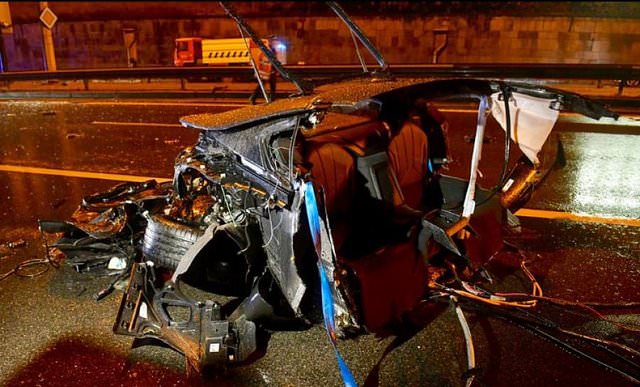 Hurdaya dönen lüks otomobiller