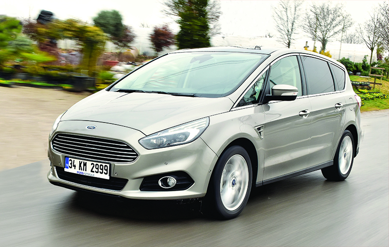 Test · Ford S-Max 2.0 TDCi Powershift Titanium