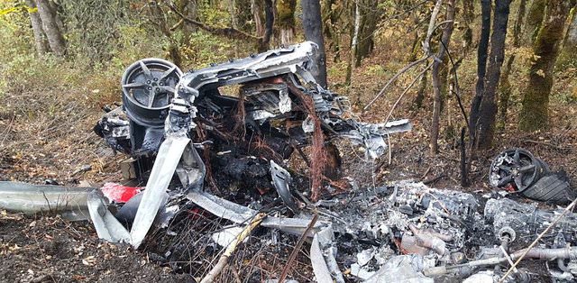 Hurdaya dönen lüks otomobiller