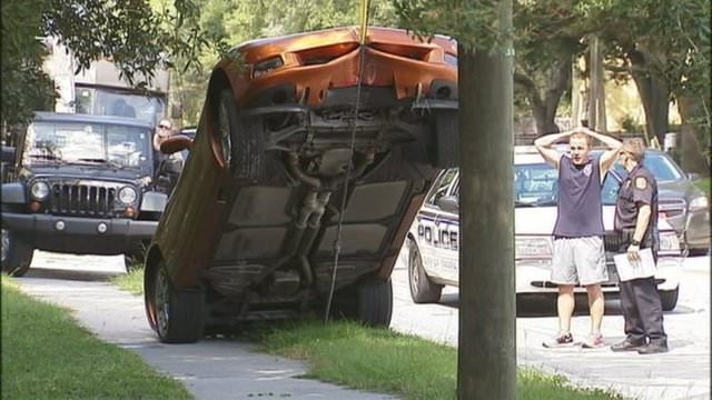 Hurdaya dönen lüks otomobiller