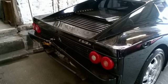 Hurdaya dönen lüks otomobiller