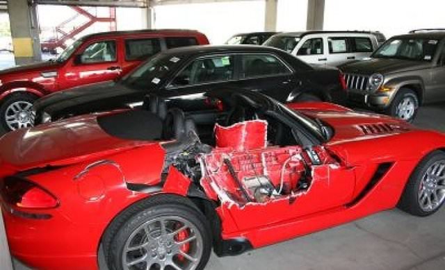 Hurdaya dönen lüks otomobiller