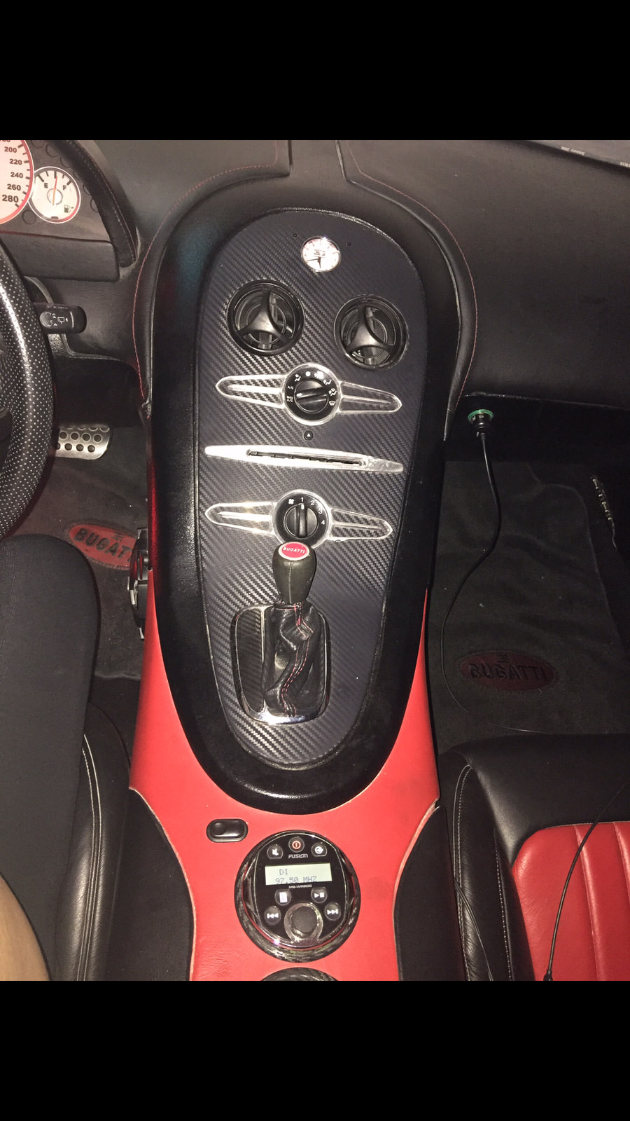 Ford’un üzerine Bugatti yapmanın maliyeti ne kadar?